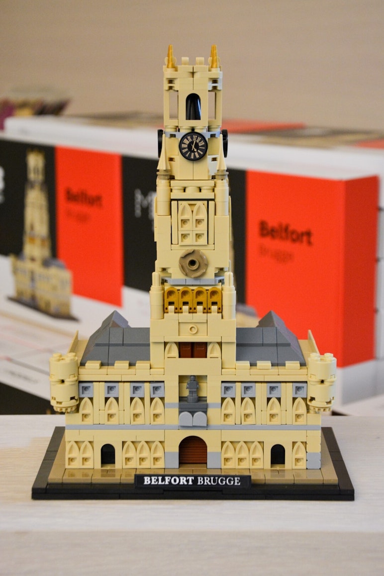 Vuilnisbak ontbijt Nieuwe aankomst Unieke Legoversie van het Brugse Belfort te koop bij Musea Brugge | Musea  Brugge